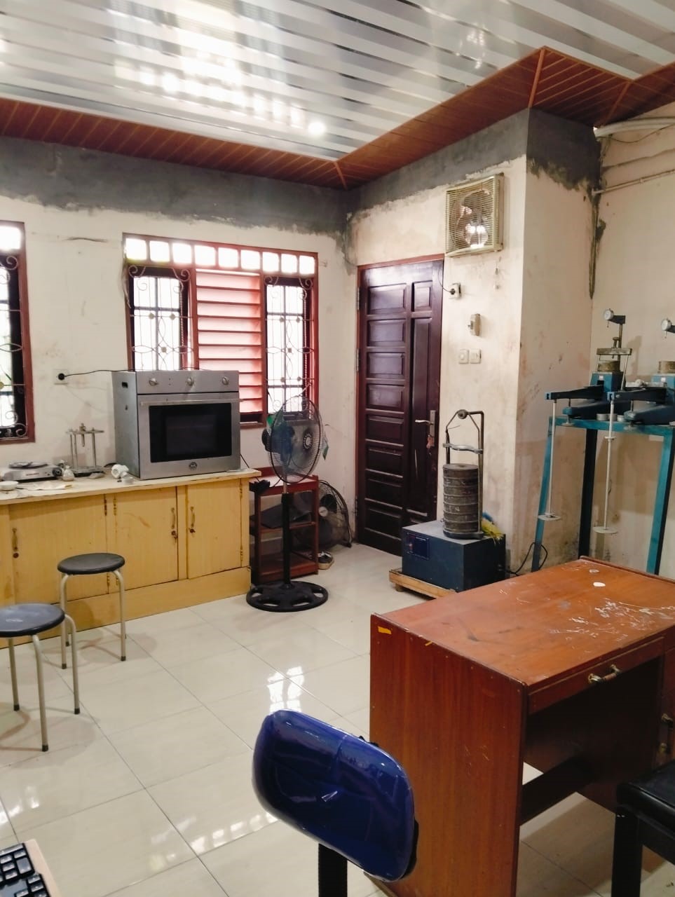Uji Laboratorium Mekanika Tanah (Laboratory Test)
